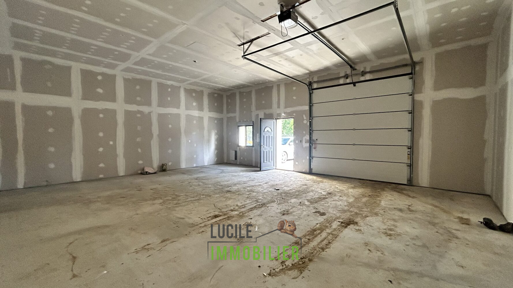 Local commercial à louer à Breuil le vert, 80 m² – photo 3 sur 3