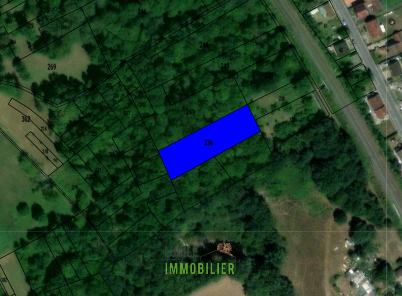 Terrain à vendre à Clermont, 1 790 m² – photo 1 sur 2